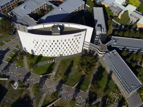 MIBT Deakin university thu tuc du hoc Uc Học bổng du học Úc: Học viện Công nghệ và Kinh doanh Sydney (SIBT)