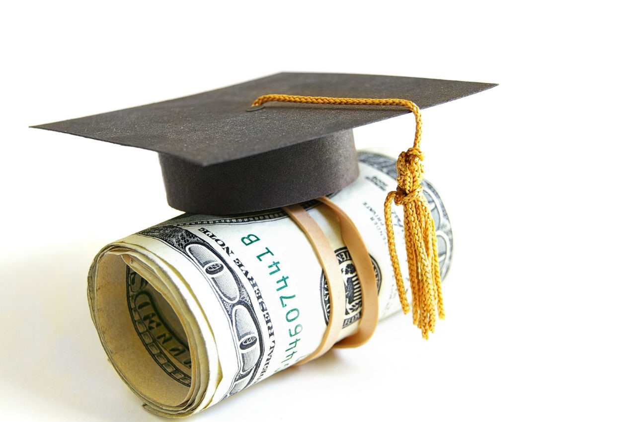 Bí quyết du học giá rẻ luôn bắt đầu từ việc đăng kí chương trình học bổng 